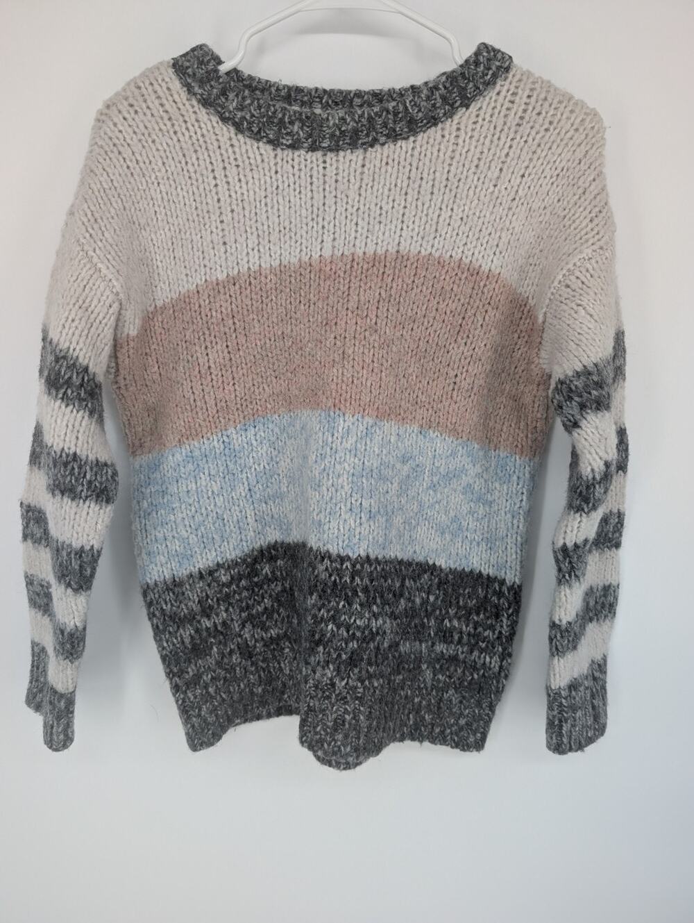 American Eagle Wool Blend Chunky Colorblock Sweater M Cozy Core Warm Fuzzy Knit
